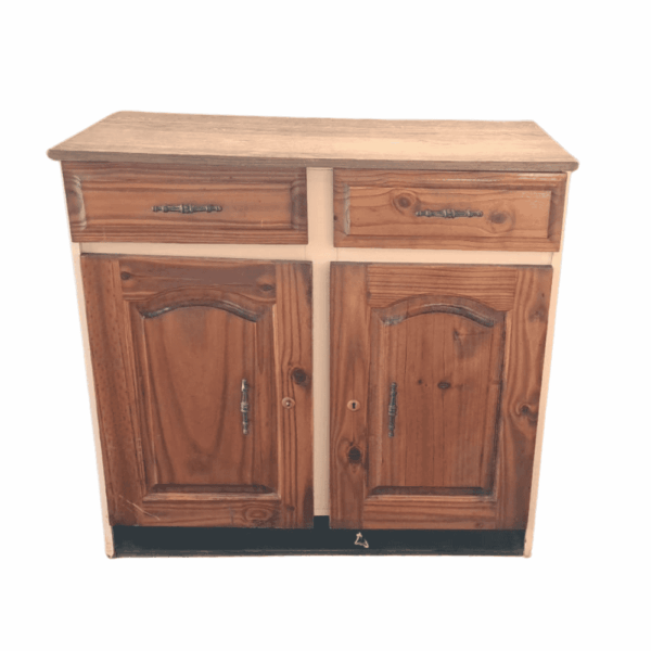 KITCHEN CUPBOARD
